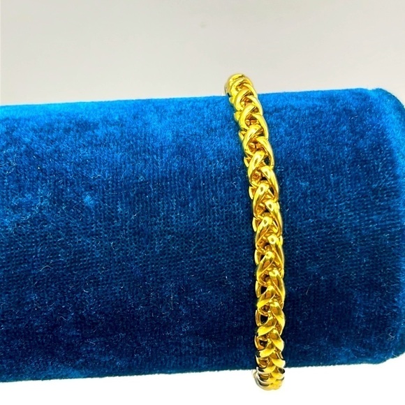 Gold Wheat Bracelet 7” Medium weight stackable fold over clasp closure Mobwife - Picture 3 of 8